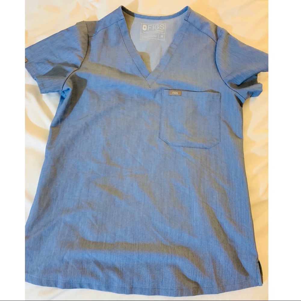 Figs Catarina scrub top in heather indigo